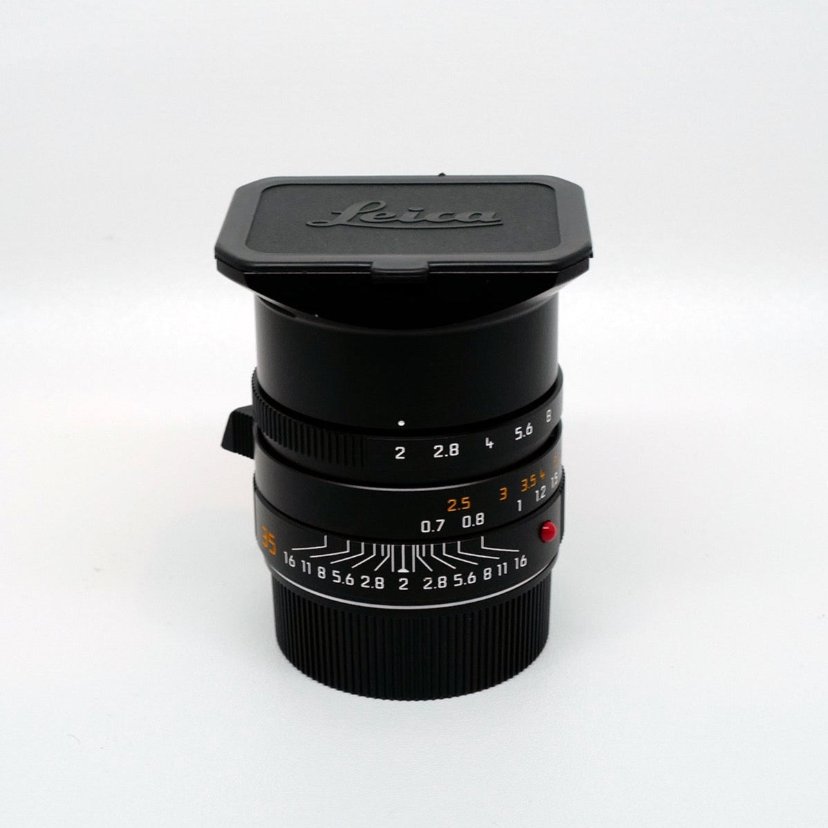 Pre-Owned Leica SUMMICRON-M 35 f/2 ASPH. Black anodized