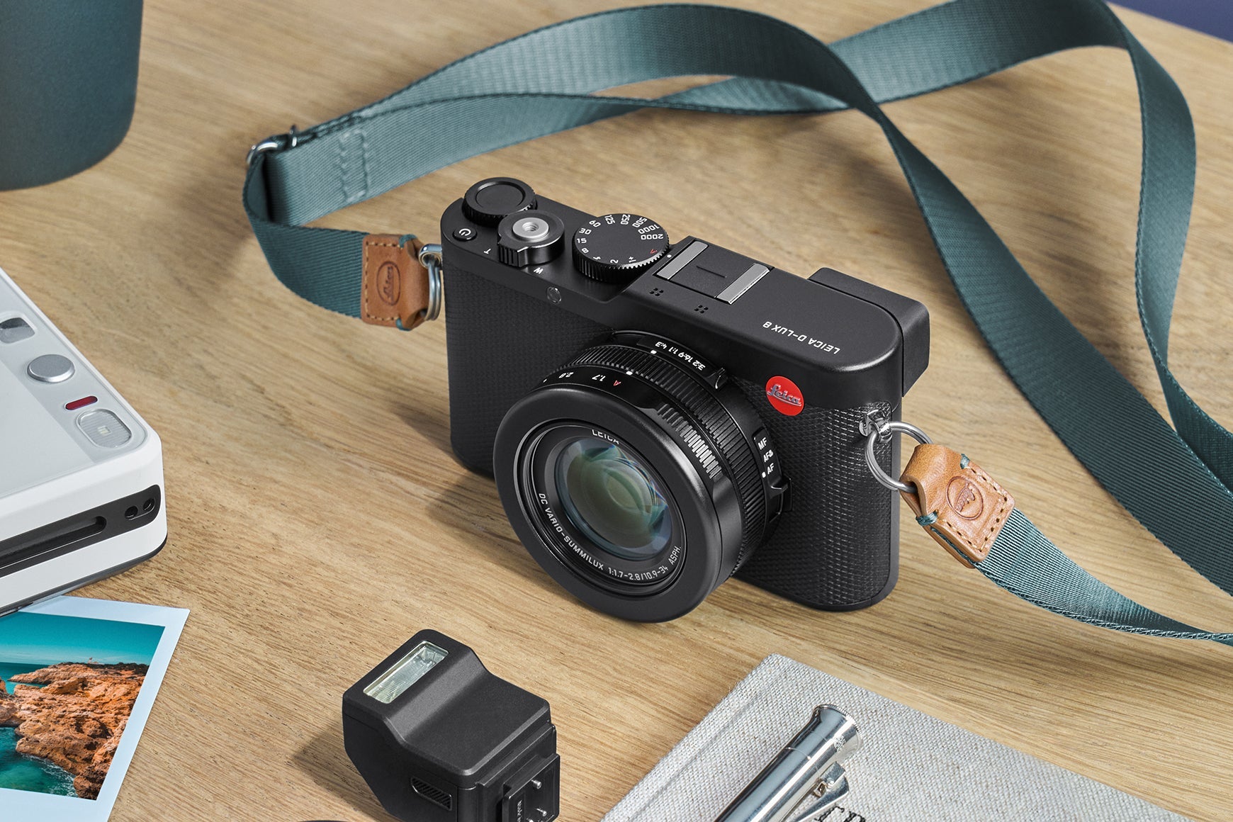 Leica D-Lux 8