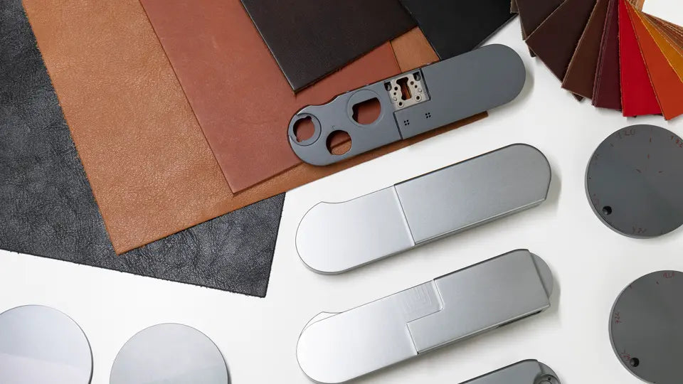Leica Metal Grey - leatherette